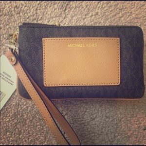Michael Kors Wristlet